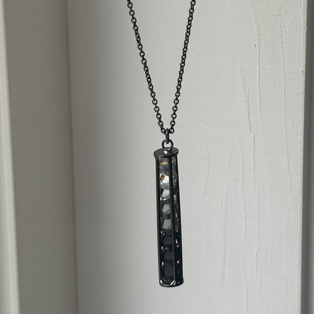 Elegant Black Pendant Necklace